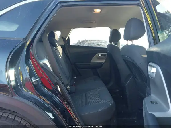 KNDCB3LCXH5087502 2017 KIA NIRO - Image 8