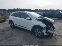 KNDCB3LCXH5089170 2017 KIA NIRO