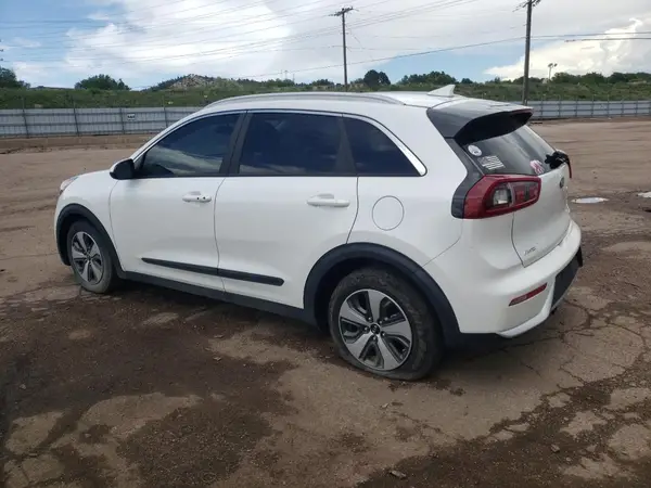 KNDCB3LCXH5095275 2017 KIA NIRO - Image 2