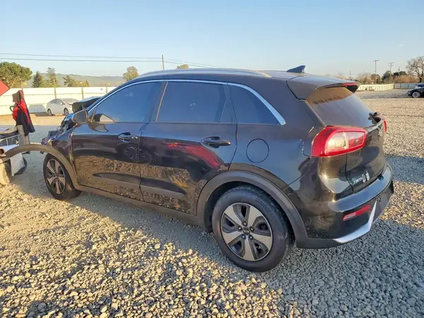 KNDCB3LCXH5101558 2017 KIA NIRO - Image 2