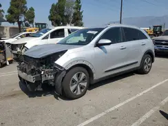 KNDCB3LCXJ5108015 2018 KIA NIRO