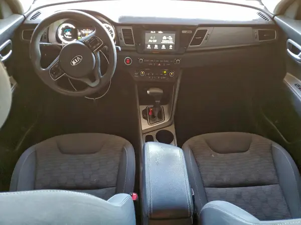 KNDCB3LCXJ5109830 2018 KIA NIRO - Image 8