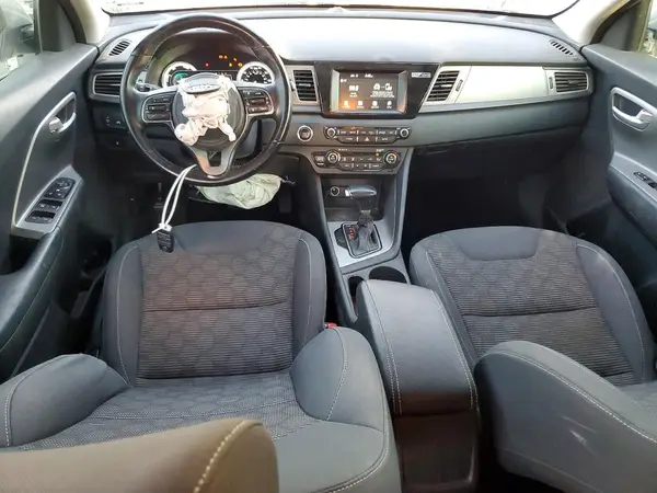 KNDCB3LCXJ5123212 2018 KIA NIRO - Image 8
