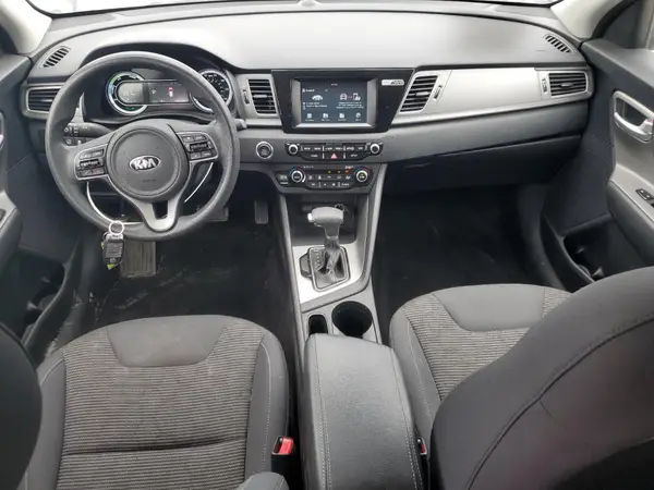KNDCB3LCXJ5123257 2018 KIA NIRO - Image 8