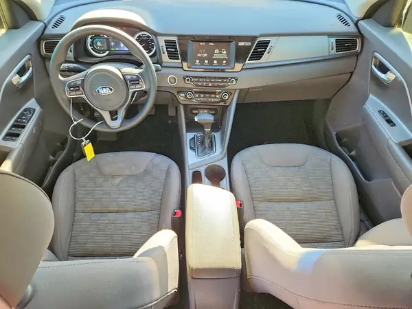 KNDCB3LCXJ5124392 2018 KIA NIRO - Image 8