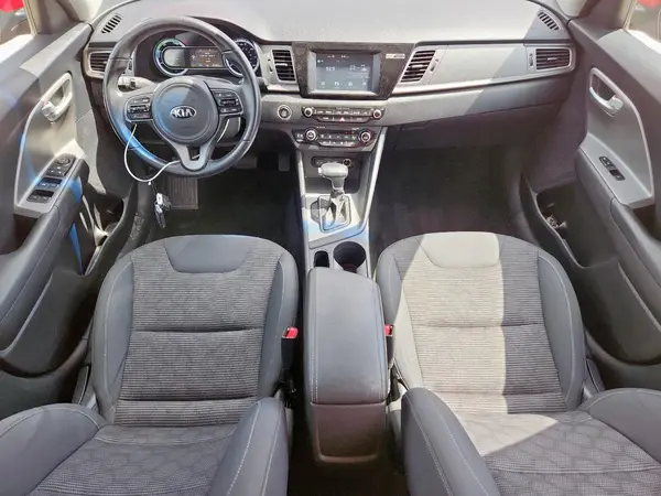 KNDCB3LCXJ5125025 2018 KIA NIRO - Image 8