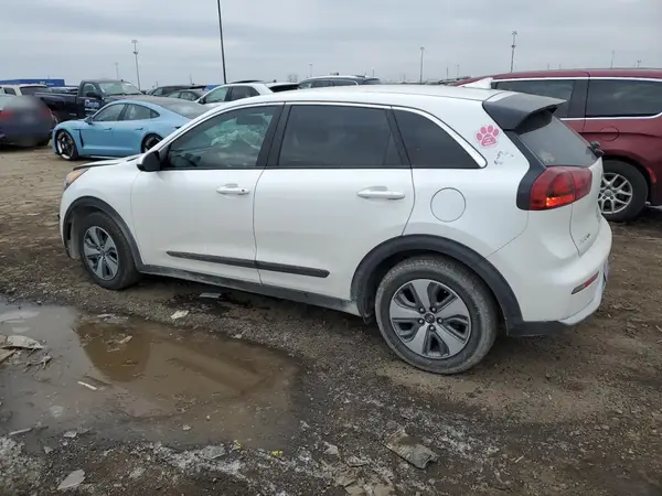 KNDCB3LCXJ5127728 2018 KIA NIRO - Image 2