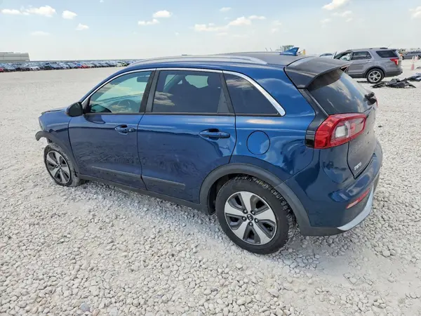 KNDCB3LCXJ5128491 2018 KIA NIRO - Image 2
