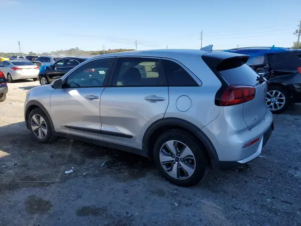 KNDCB3LCXJ5130595 2018 KIA NIRO - Image 2