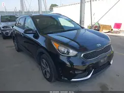 KNDCB3LCXJ5140978 2018 KIA NIRO