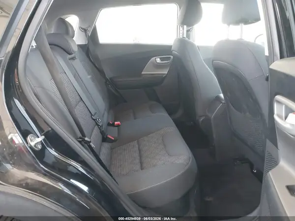 KNDCB3LCXJ5140978 2018 KIA NIRO - Image 8