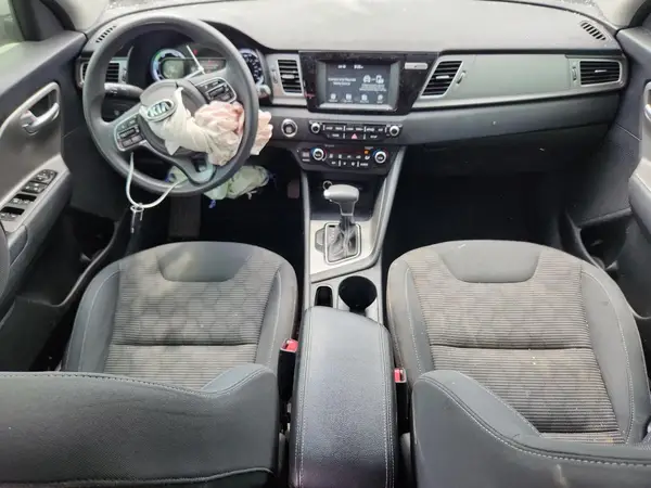 KNDCB3LCXJ5174886 2018 KIA NIRO - Image 8