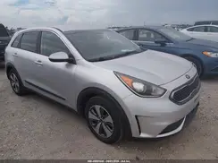 KNDCB3LCXJ5186911 2018 KIA NIRO