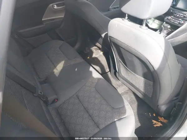 KNDCB3LCXJ5201147 2018 KIA NIRO - Image 8