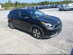 KNDCB3LCXJ5203173 2018 KIA NIRO