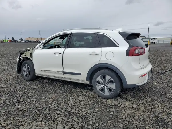 KNDCB3LCXJ5203478 2018 KIA NIRO - Image 2