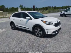 KNDCB3LCXJ5203545 2018 KIA NIRO