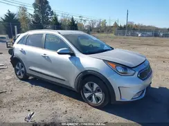 KNDCB3LCXJ5207479 2018 KIA NIRO