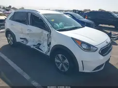 KNDCB3LCXJ5210849 2018 KIA NIRO