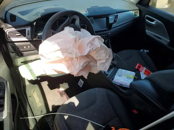 KNDCB3LCXK5219973 2019 KIA NIRO - Image 8