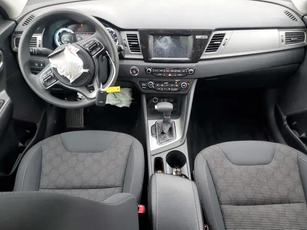 KNDCB3LCXK5241830 2019 KIA NIRO - Image 8