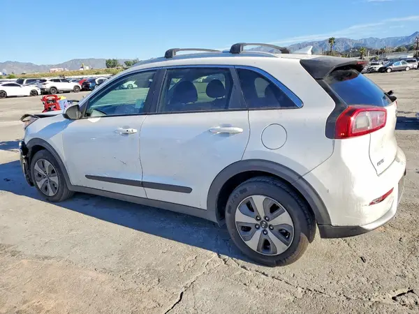 KNDCB3LCXK5256005 2019 KIA NIRO - Image 2