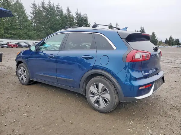 KNDCB3LCXK5256151 2019 KIA NIRO - Image 2