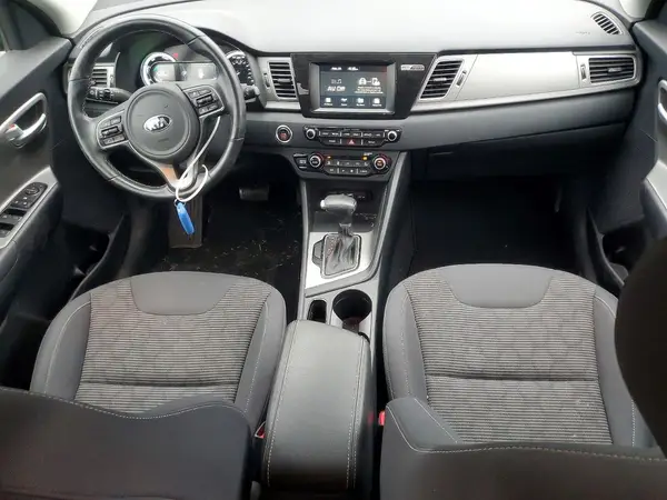 KNDCB3LCXK5256151 2019 KIA NIRO - Image 8