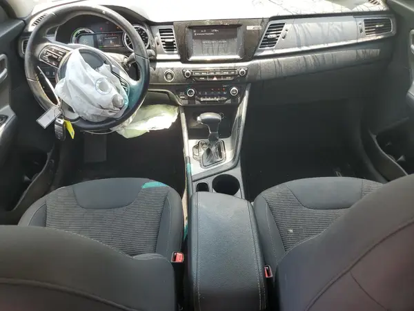 KNDCB3LCXK5264427 2019 KIA NIRO - Image 8