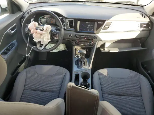 KNDCB3LCXK5300374 2019 KIA NIRO - Image 8
