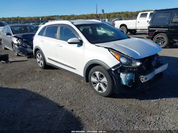 KNDCB3LCXK5304151 2019 KIA NIRO - Image 1