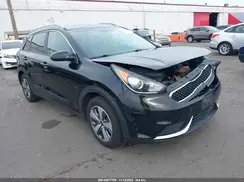 KNDCB3LCXK5305560 2019 KIA NIRO