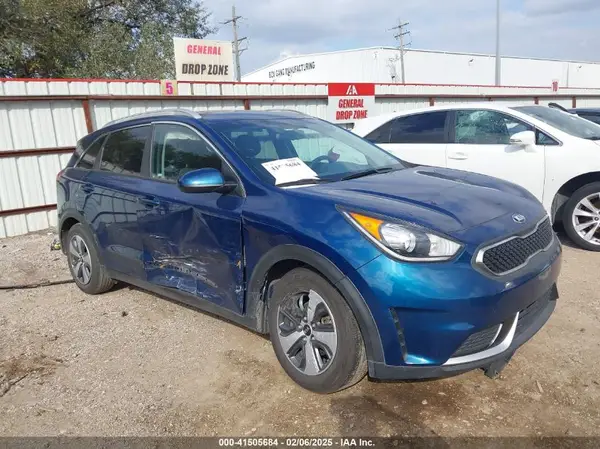 KNDCB3LCXK5307034 2019 KIA NIRO - Image 1