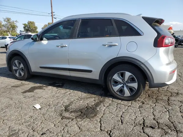 KNDCB3LCXK5318924 2019 KIA NIRO - Image 2