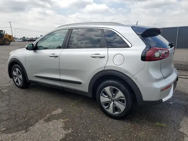KNDCB3LCXK5340647 2019 KIA NIRO - Image 2