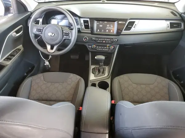 KNDCB3LCXK5346092 2019 KIA NIRO - Image 8