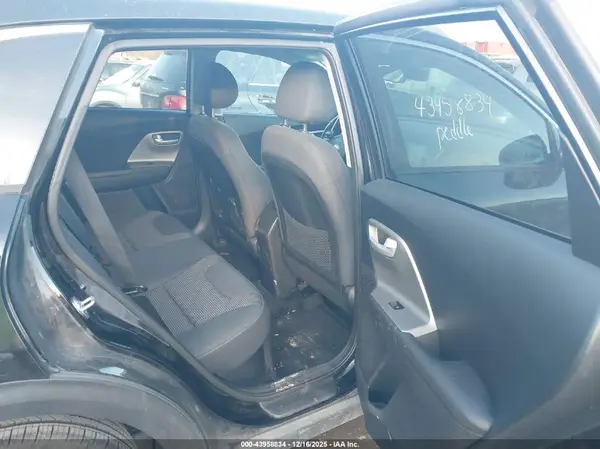 KNDCB3LCXK5346240 2019 KIA NIRO - Image 8