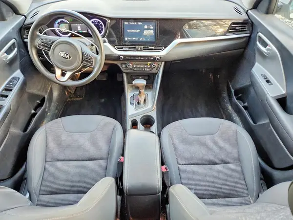KNDCB3LCXL5361323 2020 KIA NIRO - Image 8