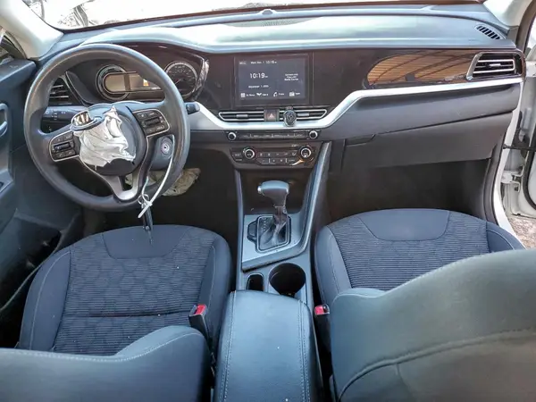 KNDCB3LCXL5368546 2020 KIA NIRO - Image 8