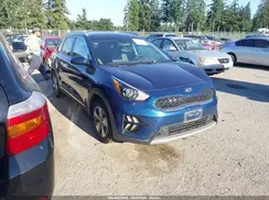 KNDCB3LCXL5369261 2020 KIA NIRO