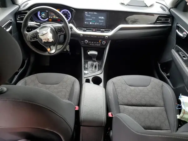 KNDCB3LCXL5392393 2020 KIA NIRO - Image 8