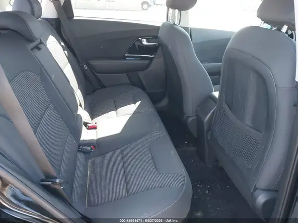 KNDCB3LCXL5435100 2020 KIA NIRO - Image 8