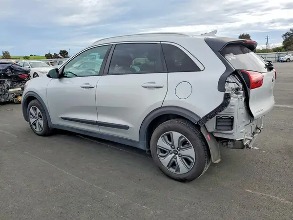 KNDCB3LCXL5438854 2020 KIA NIRO - Image 2