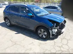 KNDCB3LCXM5471418 2021 KIA NIRO
