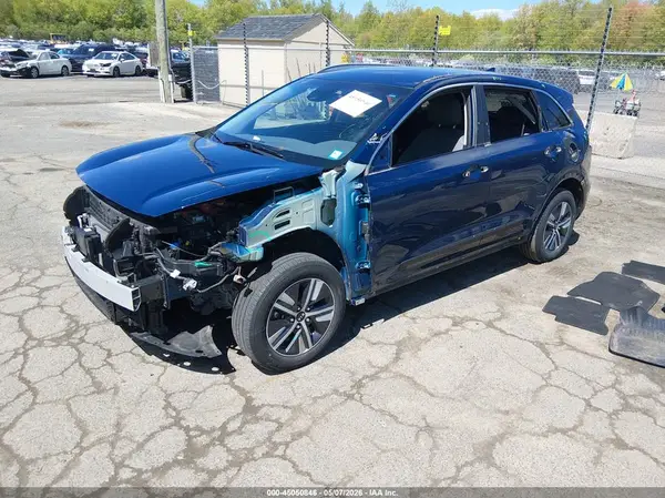 KNDCB3LCXM5471418 2021 KIA NIRO - Image 2