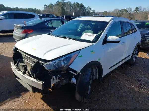 KNDCB3LCXM5471564 2021 KIA NIRO - Image 2