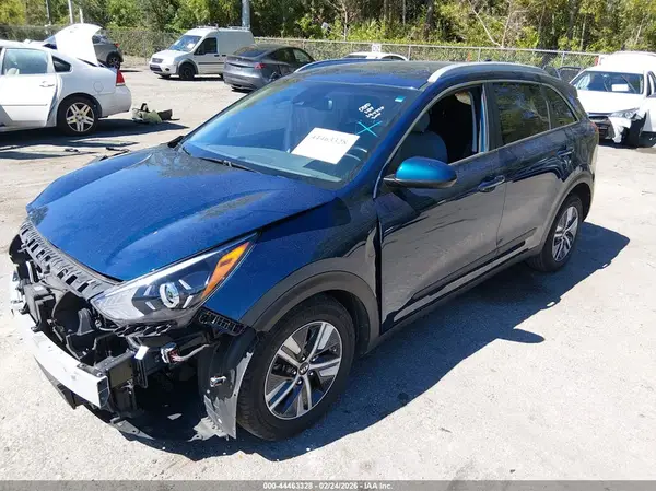 KNDCB3LCXM5475744 2021 KIA NIRO - Image 2