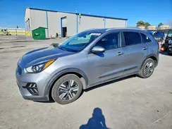 KNDCB3LCXN5498670 2022 KIA NIRO