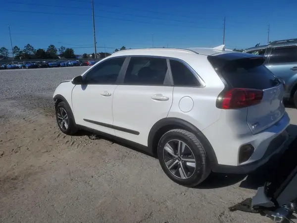 KNDCB3LCXN5501597 2022 KIA NIRO - Image 2