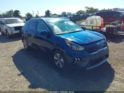 KNDCB3LCXN5509991 2022 KIA NIRO